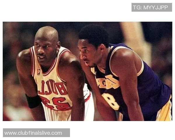 2002年科比与乔丹的巅峰对决谁才是真正的篮球之神 2002年科比与乔丹的巅峰对决谁才是真正的篮球之神