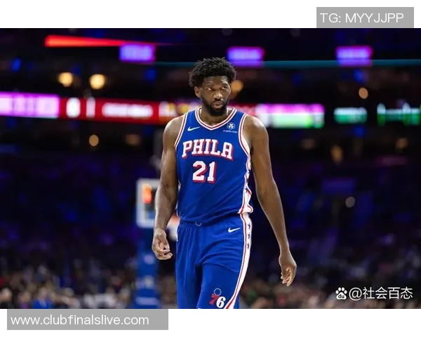 乔尔恩比德如何在NBA赛场上展现统治力与领导风范 乔尔恩比德如何在NBA赛场上展现统治力与领导风范