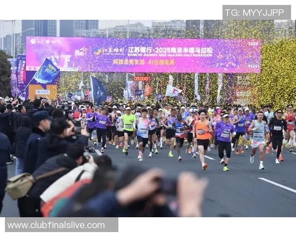 南京飞盘队在城市马拉松中的崛起与成长历程全景揭秘