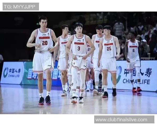 广州篮球队球员个人能力分析与表现评估研究