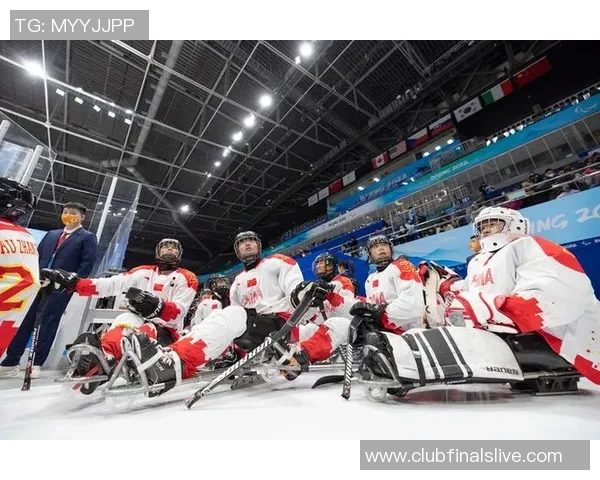 拜仁慕尼黑迎战格罗萨斯全力争胜展现强大实力与团队合作精神