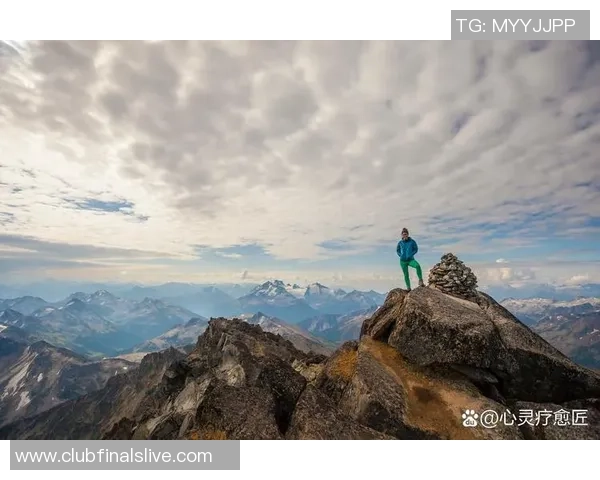 李磊亲自分享攀岩技巧与心得体会助你轻松征服高峰